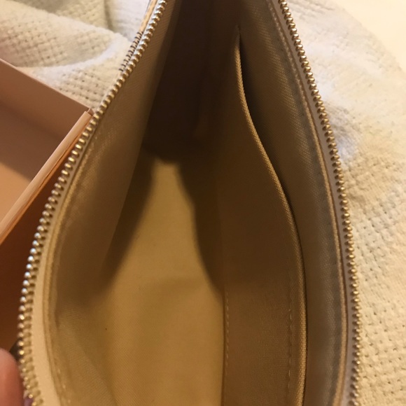 AUTHENTIC LOUIS VUITTON POCHETTE ACCESSOIRES. BRAND NEW!! - Picture 6 of 6